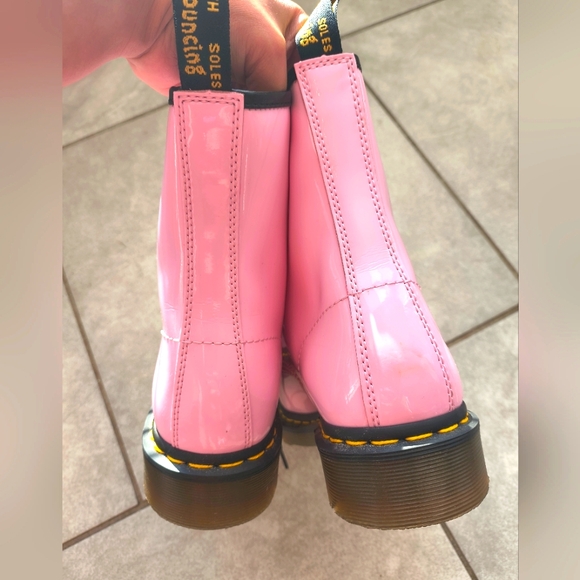 Dr. Martens Glossy Pink Combat Boots Women's Size 9 - Picture 4 of 10